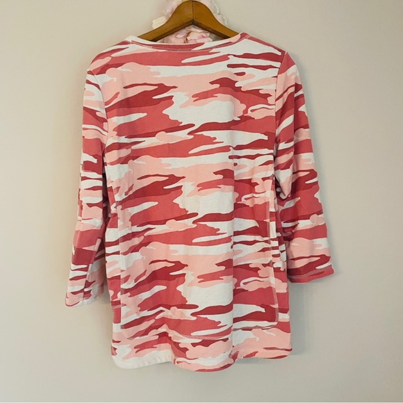 T By Talbots Pink Camo Classic French Terry Pullover Sweatshirt Medium Top - Picture 8 of 9